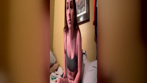 innocentlilsarah online show from 06-16-26, 05:15