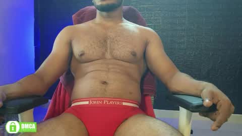 Snapshot of insanestud_miles chatting on 05-27-26, 07:05 Miles online show from 05-27-26, 07:05