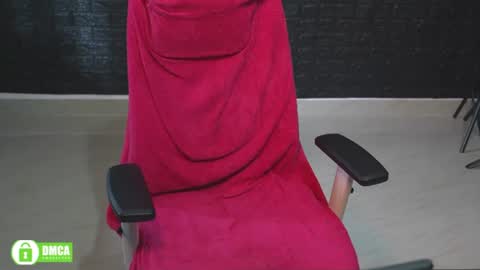 Snapshot of insanestud_miles chatting on 07-03-26, 04:30 Miles online show from 07-03-26, 04:30