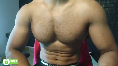 Snapshot of insanestud_miles chatting on 07-08-26, 07:46 Miles online show from 07-08-26, 07:46