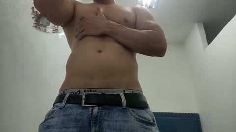 INSTAGRAM  camilodlx online show from 12-16-25, 07:30