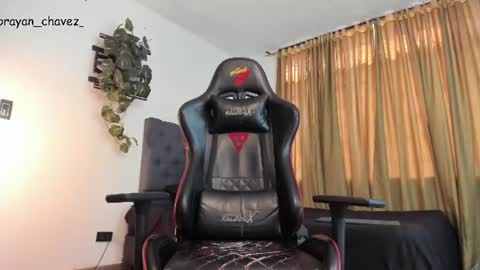 Brayan Chavez online show from 06-14-26, 08:22