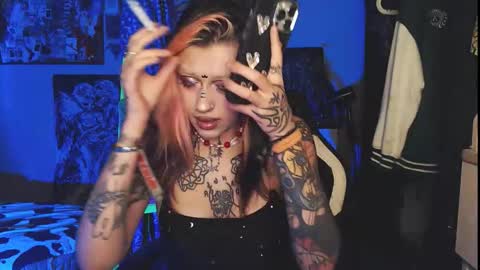 Insunnity666 online show from 12-16-25, 08:36