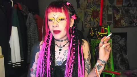 Insunnity666 online show from 05-19-26, 09:54
