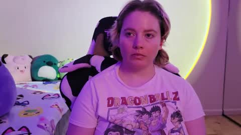 Faye online show from 12-24-24, 11:06