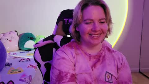 Faye online show from 12-29-24, 03:13