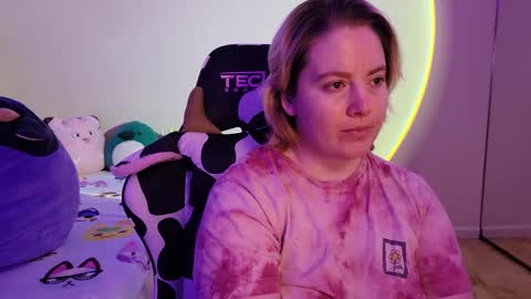 Faye online show from 01-28-25, 05:32