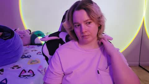 Faye online show from 02-27-25, 10:15