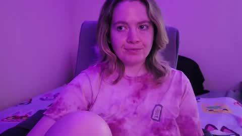 Faye online show from 10-31-25, 06:47