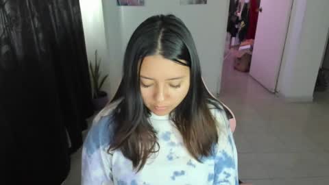 Snapshot of inthegreenway chatting on 12-20-24, 01:22 Iris 3 online show from 12-20-24, 01:22