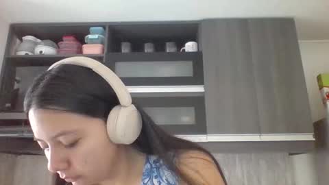 Snapshot of inthegreenway chatting on 10-17-25, 01:25 Iris 3 online show from 10-17-25, 01:25