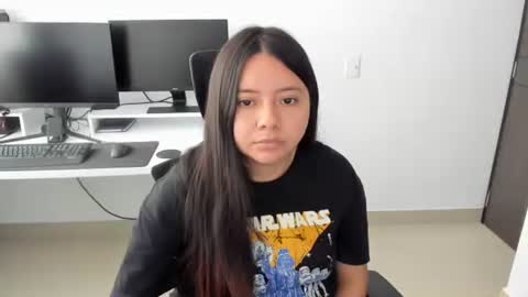 Snapshot of inthegreenway chatting on 01-05-26, 05:27 Iris 3 online show from 01-05-26, 05:27