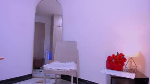 Pantyhose Queen online show from 10-16-25, 07:59