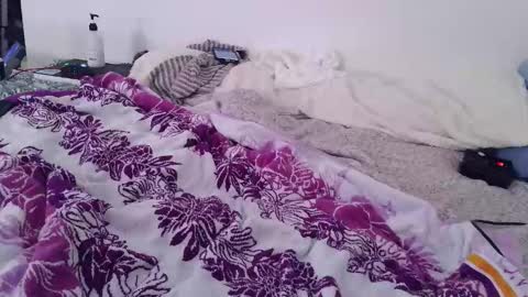 Snapshot of intrepideminence chatting on 02-20-26, 02:19 Andres online show from 02-20-26, 02:19