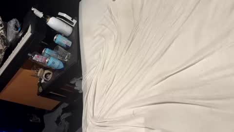 Snapshot of inyourbodyiam chatting on 01-01-25, 06:05 inyourbodyiam online show from 01-01-25, 06:05