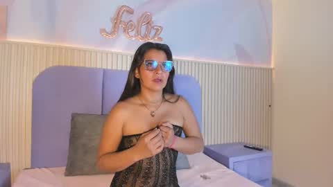 Snapshot of irina_aura chatting on 05-23-26, 04:18 Iirina online show from 05-23-26, 04:18