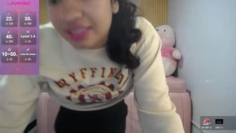 Snapshot of irina_evans_s1 chatting on 09-22-25, 03:47 Irina online show from 09-22-25, 03:47