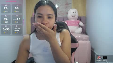 Snapshot of irina_evans_s1 chatting on 10-04-25, 04:27 Irina online show from 10-04-25, 04:27