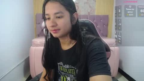 Snapshot of irina_evans_s1 chatting on 10-11-25, 05:00 Irina online show from 10-11-25, 05:00