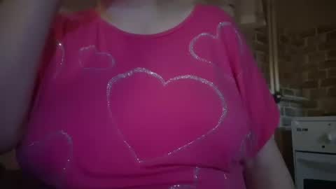 Snapshot of irinnak chatting on 12-20-25, 05:09 IrinnaK online show from 12-20-25, 05:09