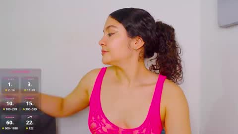 Snapshot of iris_caprice chatting on 09-18-25, 01:18 Instagram iris caprice online show from 09-18-25, 01:18