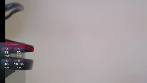 Snapshot of iris_caprice chatting on 12-23-25, 01:58 Instagram iris caprice online show from 12-23-25, 01:58