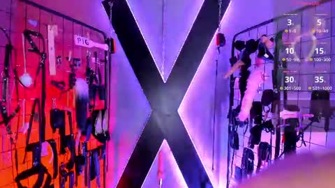 iris_cinthia_bdsm online show from 06-13-26, 03:04