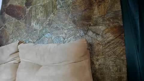 Snapshot of iris_jenner1 chatting on 03-12-26, 01:50 Iris online show from 03-12-26, 01:50