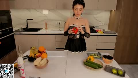 iris on cam online show from 05-07-26, 08:36