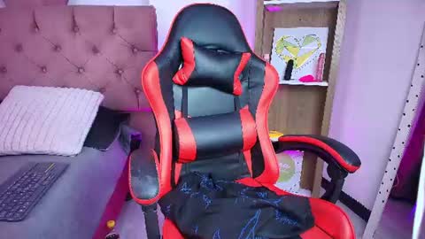 iris_roses online show from 07-08-26, 08:46