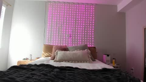 Iris 3 online show from 04-22-26, 12:13