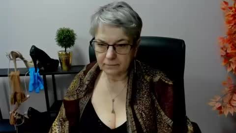 I R I S online show from 02-21-25, 10:28