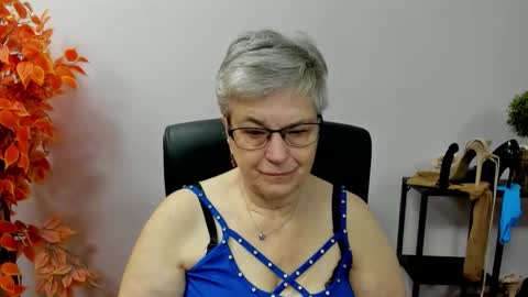 I R I S online show from 10-21-25, 06:14