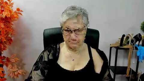 I R I S online show from 10-27-25, 07:23