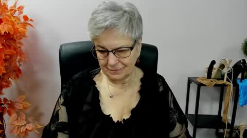 I R I S online show from 10-29-25, 07:21