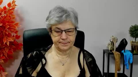 I R I S online show from 11-24-25, 07:19