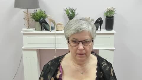 I R I S online show from 01-12-26, 07:02