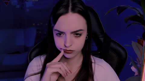 Iris online show from 12-07-24, 02:24