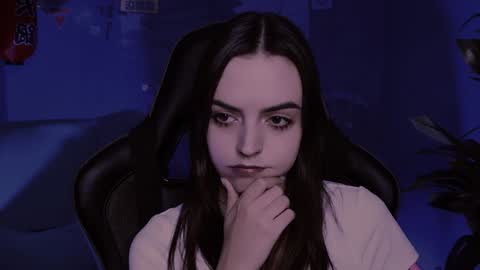 Iris online show from 12-17-24, 07:37