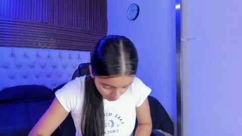 Snapshot of irisfyre chatting on 06-09-26, 12:17 Iris Fyre online show from 06-09-26, 12:17