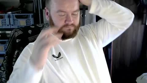 twitter theirishman205 online show from 02-14-25, 03:58