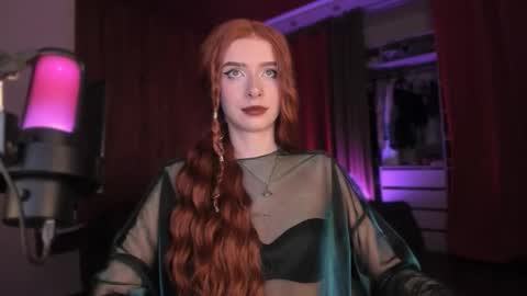 Miss Iris Fansly Miss Iris new inst.  online show from 10-25-25, 04:35
