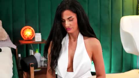 Snapshot of irisnightshade chatting on 06-23-26, 03:26 Maria online show from 06-23-26, 03:26