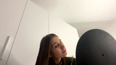 Maria online show from 02-09-25, 04:04