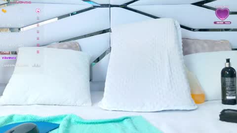 Snapshot of irissross chatting on 02-25-25, 05:36 Iris online show from 02-25-25, 05:36