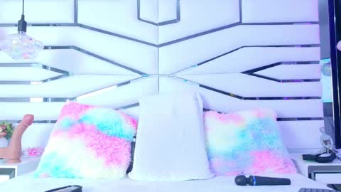 Snapshot of irissross chatting on 03-03-25, 11:22 Iris online show from 03-03-25, 11:22