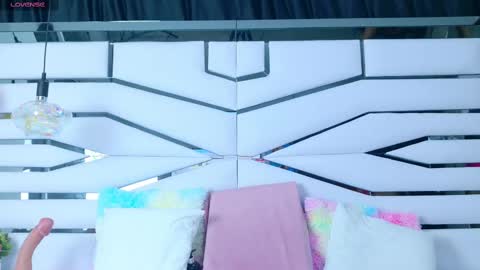 Snapshot of irissross chatting on 03-06-25, 11:25 Iris online show from 03-06-25, 11:25