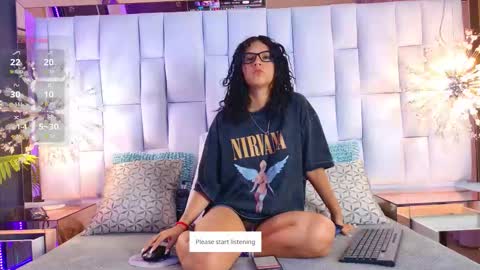 Snapshot of irissross chatting on 09-19-25, 11:22 Iris online show from 09-19-25, 11:22