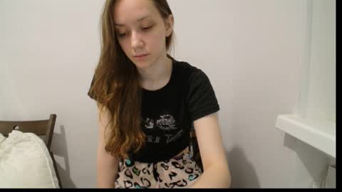 irma_b2004 online show from 04-23-26, 09:39