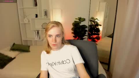 Snapshot of irmaronn chatting on 06-24-26, 09:30 Irma online show from 06-24-26, 09:30